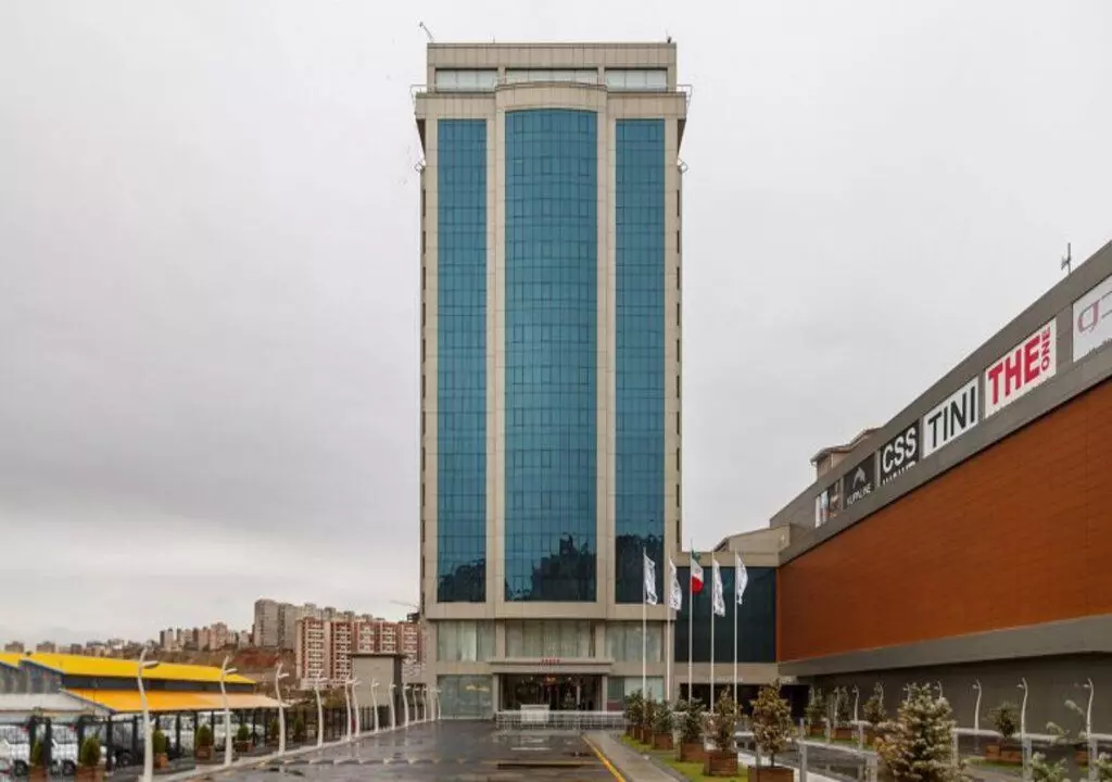 Laleh Park Hotel, Тебриз4